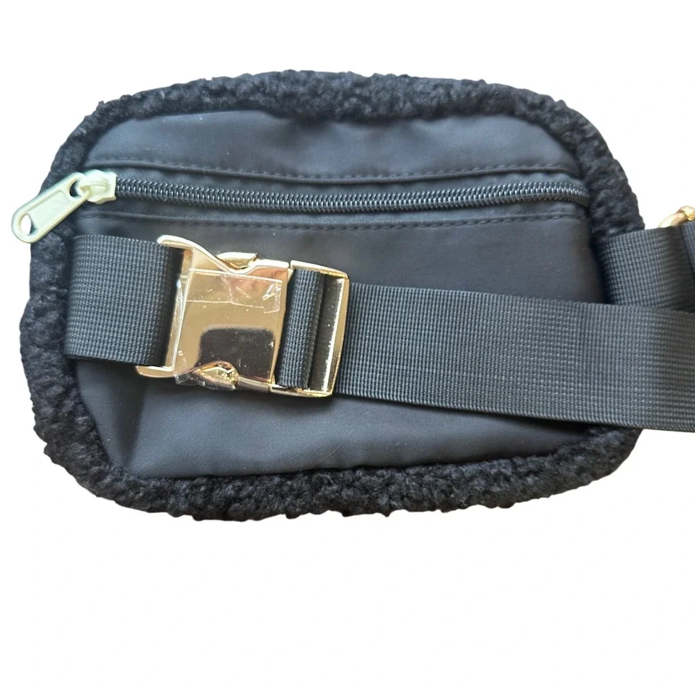 NEW Boutique Sherpa Teddy Fanny Pack Black Crossbody Bag Zip Closure
